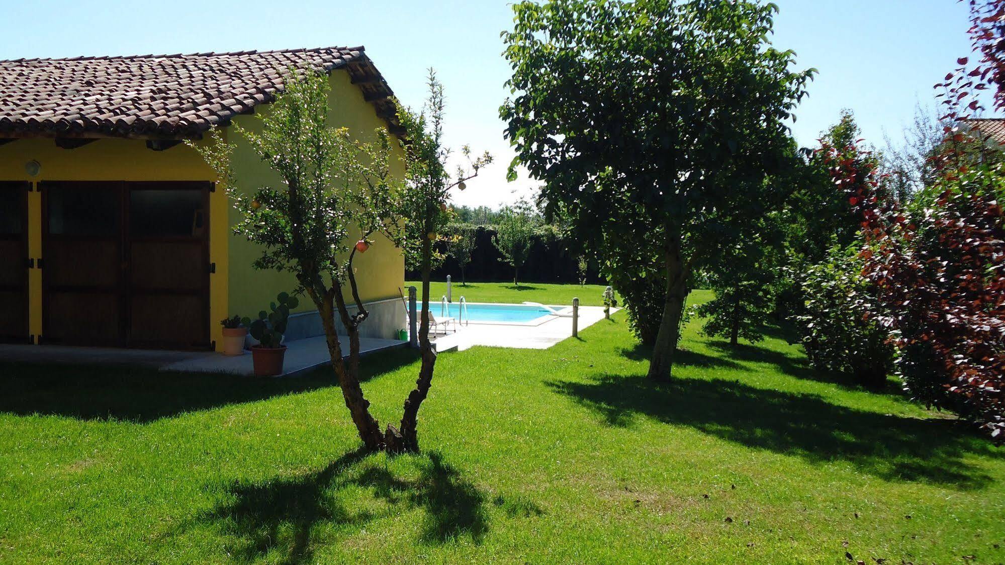 Residence Le Palme Torrazza Piemonte Exterior foto